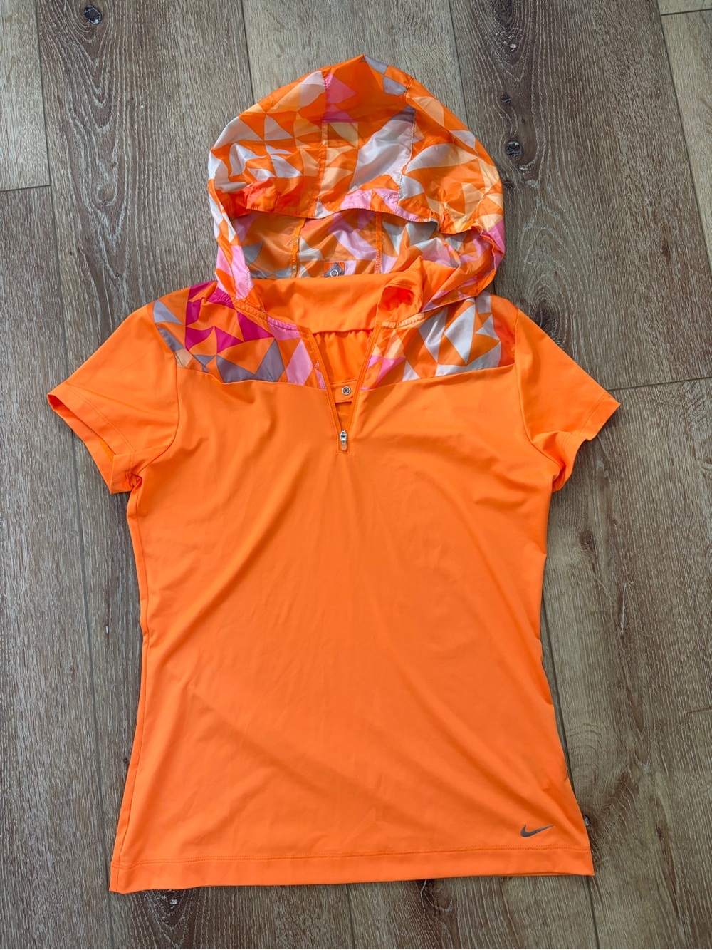 Nike Golf Tour Performance polo w/packable hood